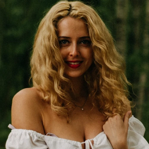 Диктор Елена Карпова